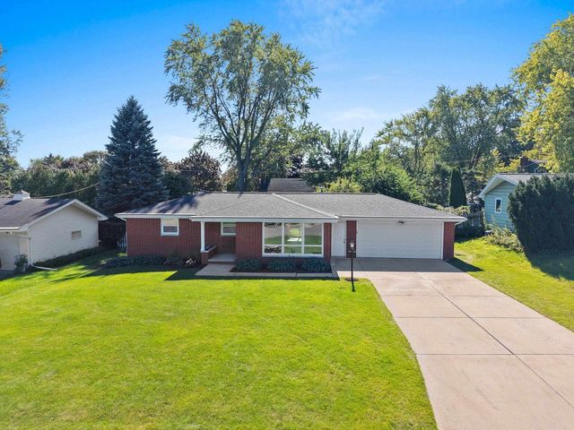 925 LA CROIX AVENUE, Green Bay, WI 54304