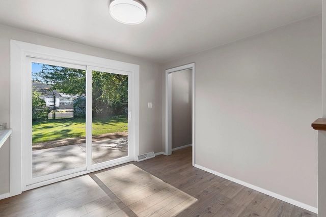 925 LA CROIX AVENUE, Green Bay, WI 54304