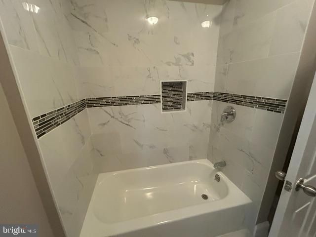 4110 NEWTON AVE, Baltimore, MD 21215