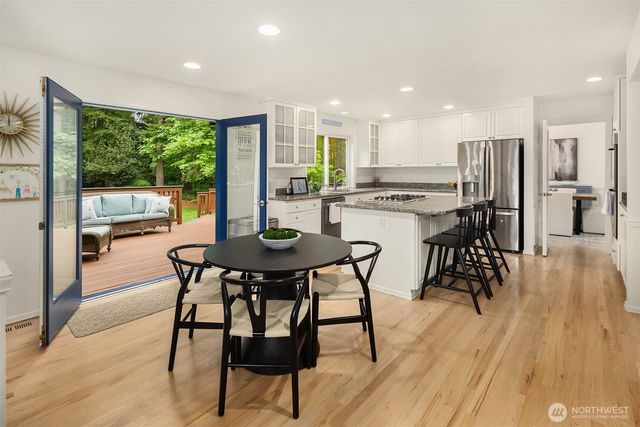 21728 NE 81st Street, Redmond, WA 98053