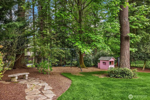 21728 NE 81st Street, Redmond, WA 98053