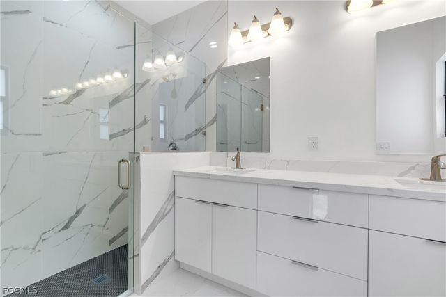 1037 Citrus AVE S, Lehigh Acres, FL 33974