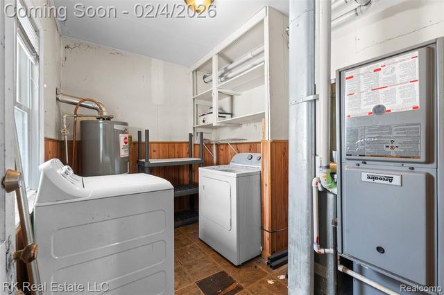 1125 E Hayes Avenue, Hazel Park, MI 48030