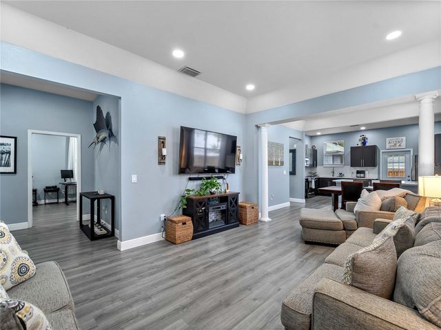 3014 N TAMPA STREET, Tampa, FL 33603