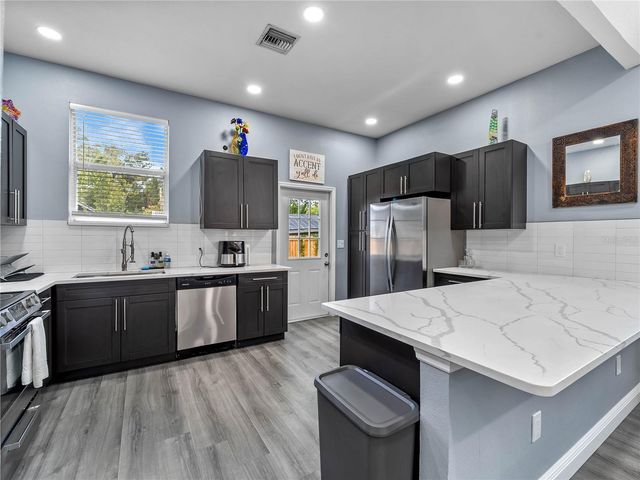 3014 N TAMPA STREET, Tampa, FL 33603