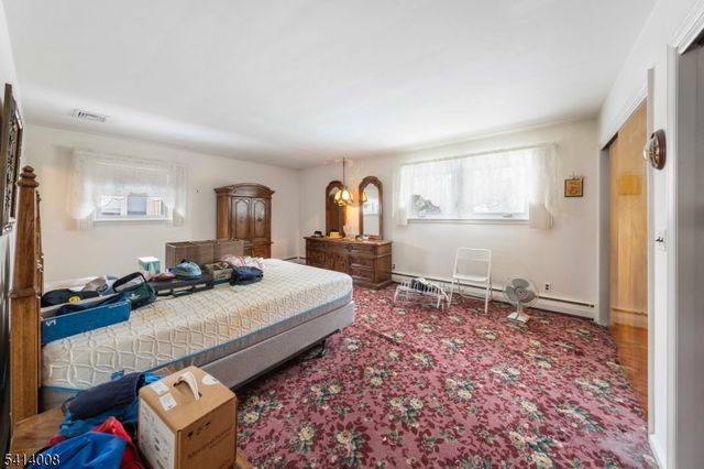 1105 Georgian Dr, Linden City, NJ 07036