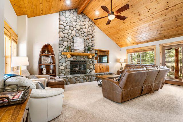 18189 Oregon Loop 5, Sunriver, OR 97707