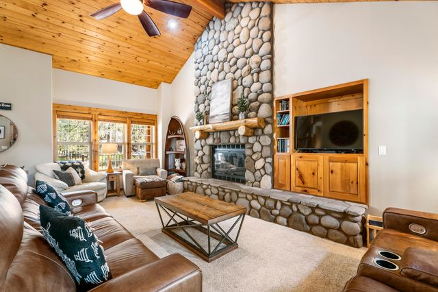 18189 Oregon Loop 5, Sunriver, OR 97707