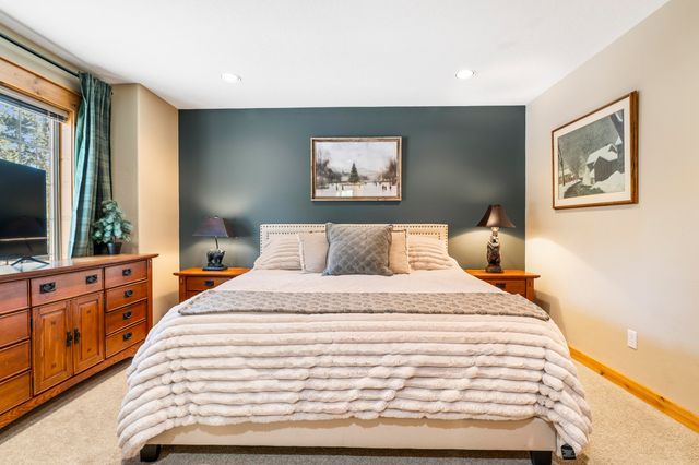 18189 Oregon Loop 5, Sunriver, OR 97707