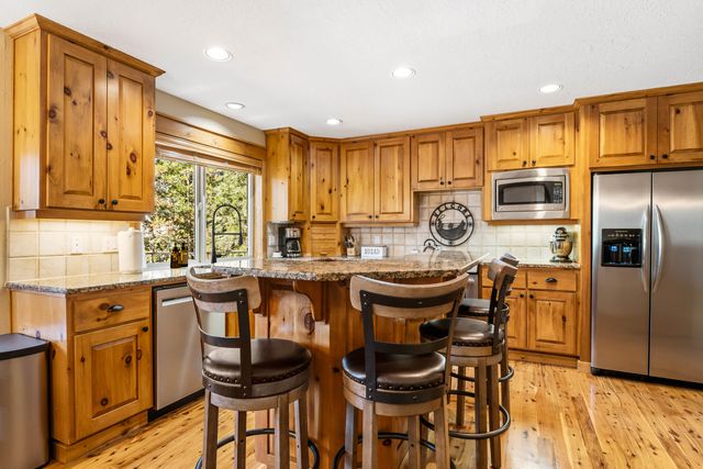 18189 Oregon Loop 5, Sunriver, OR 97707