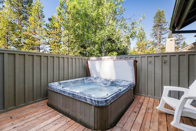 18189 Oregon Loop 5, Sunriver, OR 97707