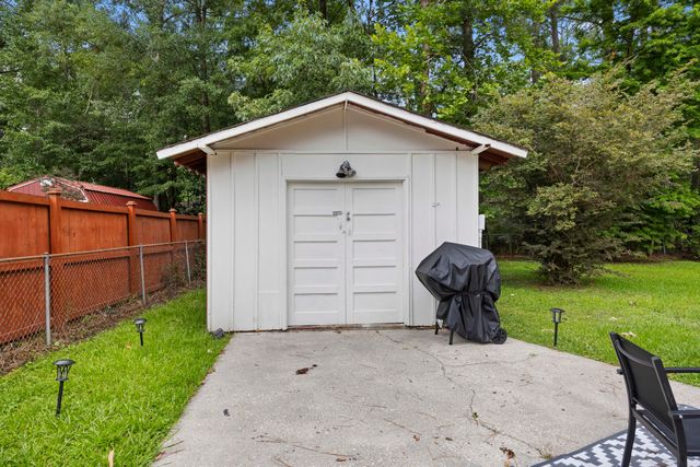 124 Helen Drive, Summerville, SC 29483