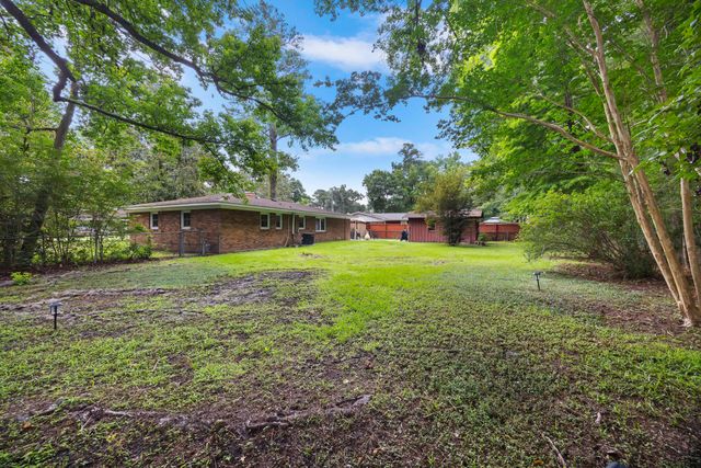 124 Helen Drive, Summerville, SC 29483