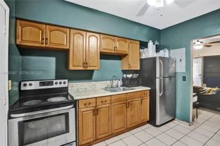 836 NW 101st St, Miami, FL 33150