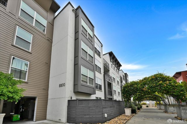 8200 Oceanview Terrace 108, San Francisco, CA 94132