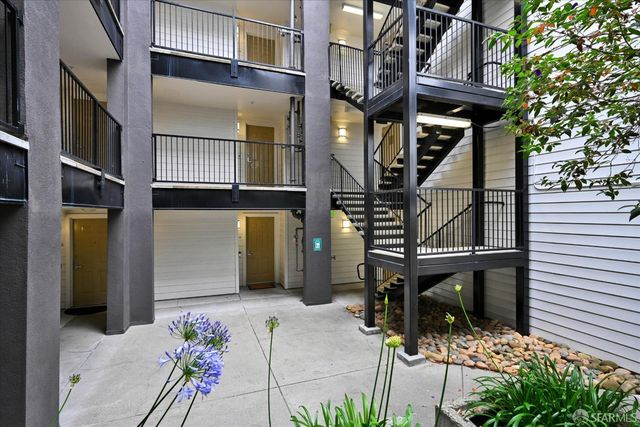 8200 Oceanview Terrace 108, San Francisco, CA 94132