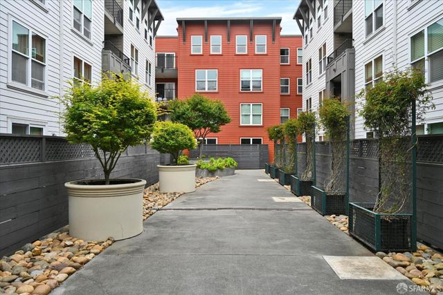 8200 Oceanview Terrace 108, San Francisco, CA 94132