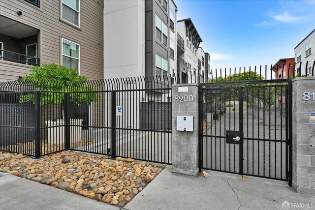 8200 Oceanview Terrace 108, San Francisco, CA 94132