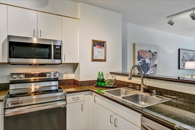 8200 Oceanview Terrace 108, San Francisco, CA 94132