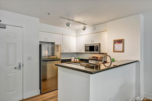 8200 Oceanview Terrace 108, San Francisco, CA 94132