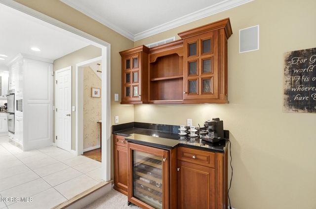 4819 Sunwood Drive, Toledo, OH 43623