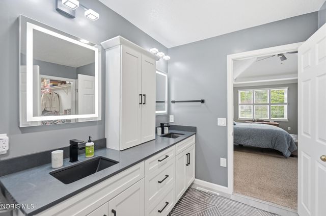 4819 Sunwood Drive, Toledo, OH 43623