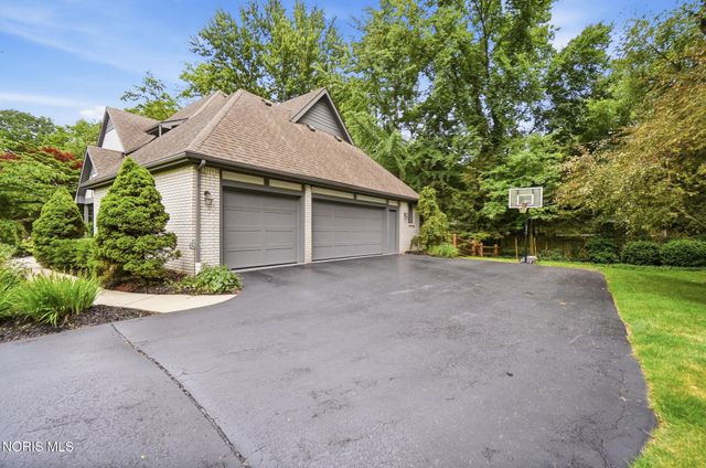 4819 Sunwood Drive, Toledo, OH 43623