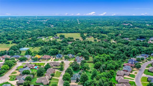 2108 Turtlecreek, Denison, TX 75020