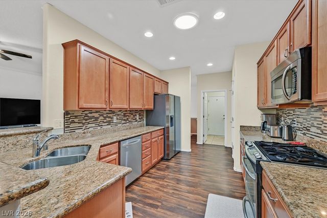 7537 Homing Pigeon Street, North Las Vegas, NV 89084