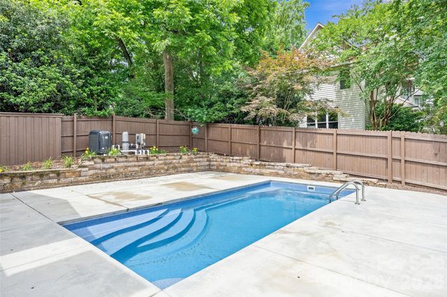 2022 Springdale Avenue, Charlotte, NC 28203