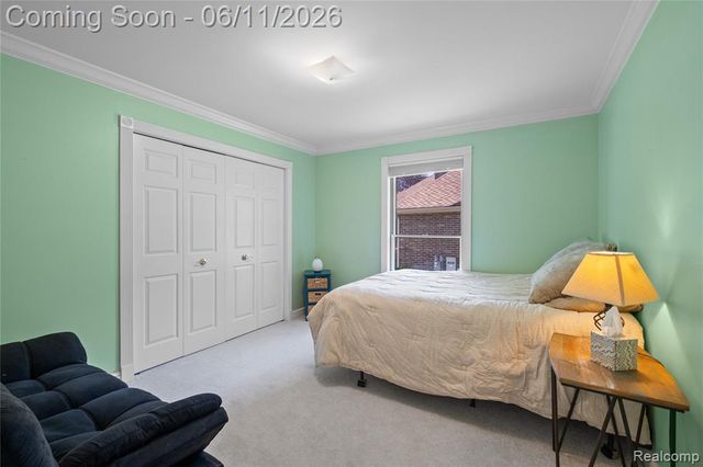 1154 Lake Valley Drive, Fenton, MI 48430