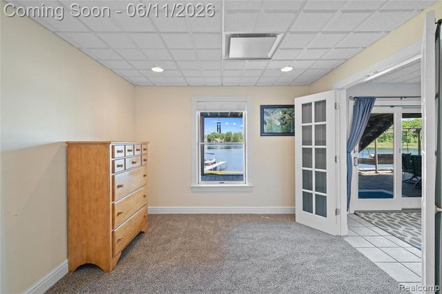 1154 Lake Valley Drive, Fenton, MI 48430