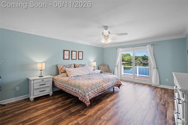 1154 Lake Valley Drive, Fenton, MI 48430