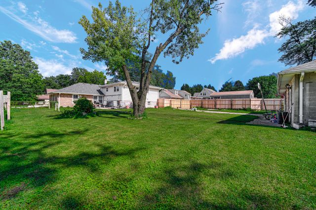 1708 Norwood Drive, Griffith, IN 46319
