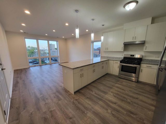 3595 S Archer Avenue 2C, Chicago, IL 60609