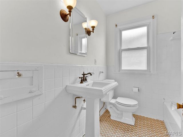 6300 Potomac Street, St Louis, MO 63139