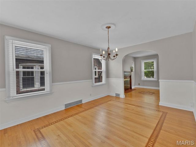 6300 Potomac Street, St Louis, MO 63139
