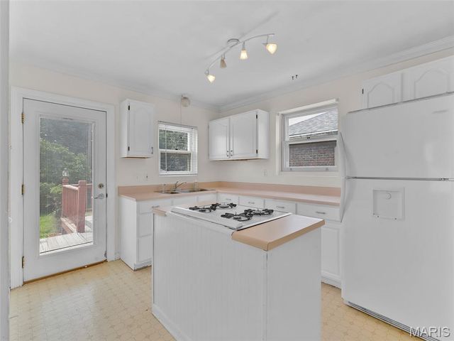 6300 Potomac Street, St Louis, MO 63139