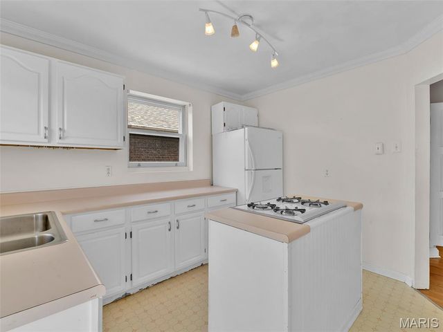 6300 Potomac Street, St Louis, MO 63139