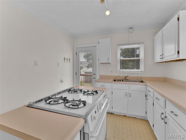 6300 Potomac Street, St Louis, MO 63139