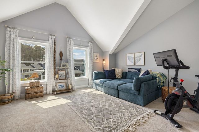 44 Fowler Drive, Rye, NH 03870