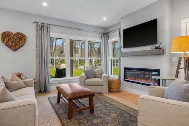 44 Fowler Drive, Rye, NH 03870