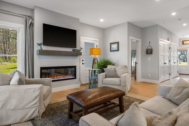 44 Fowler Drive, Rye, NH 03870