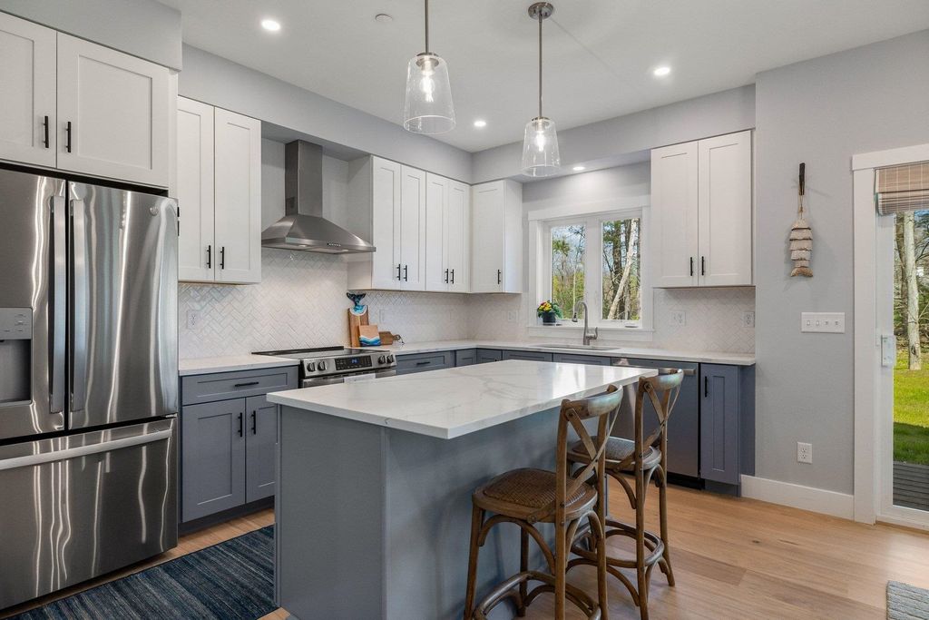 44 Fowler Drive, Rye, NH 03870
