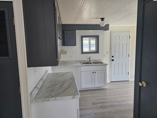 3324 W 19th #186, Kennewick, WA 99338