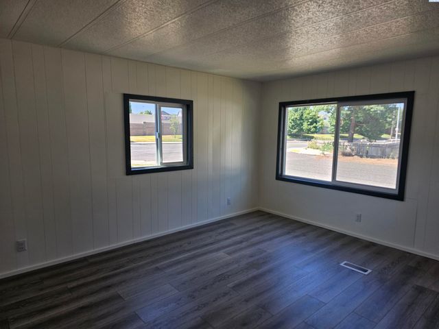3324 W 19th #186, Kennewick, WA 99338