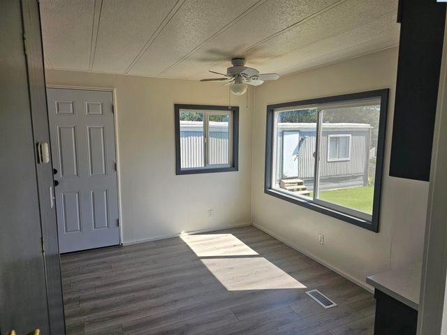 3324 W 19th #186, Kennewick, WA 99338