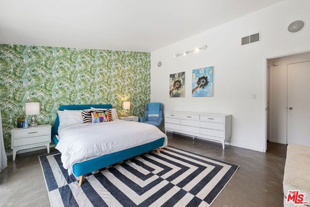 1155 E Mesquite Avenue, Palm Springs, CA 92264