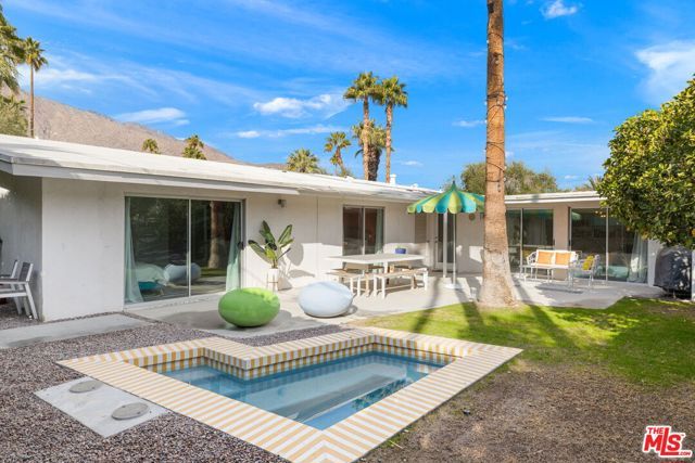 1155 E Mesquite Avenue, Palm Springs, CA 92264