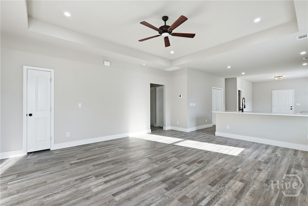 Image 10 of property listing at 150 Darling Street, Savannah, GA 31408